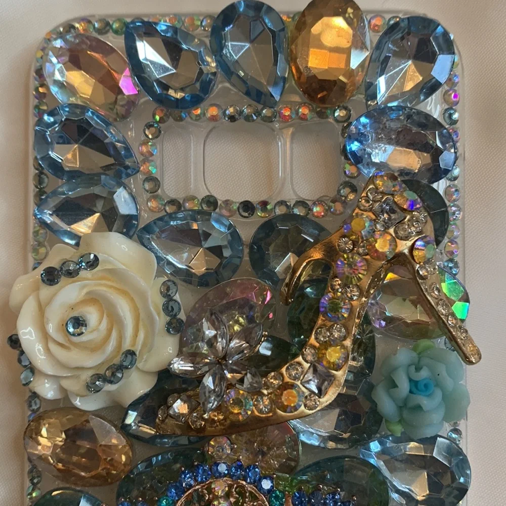 Cinderella-Themed Cell Phone Cover